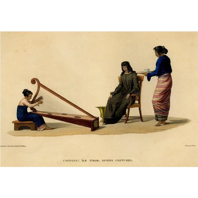 Early 19th Century Timorese Ladies Playing Harp & Drinking Tea in Kupang, Indonesia, 1825, Print For Sale - Image 5 of 5