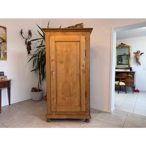 Restored antique farmhouse cupboard, natural wood, from the Biedermeier period. Dimensions: Height x Width x Depth 182 x...