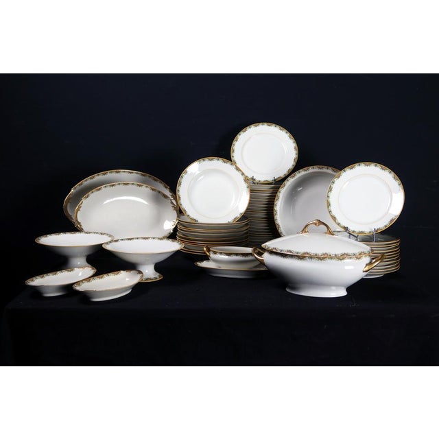 White Table Service in Limoges Porcelain by Betoule et Legrand, 1890s, Set of 57 For Sale - Image 8 of 18