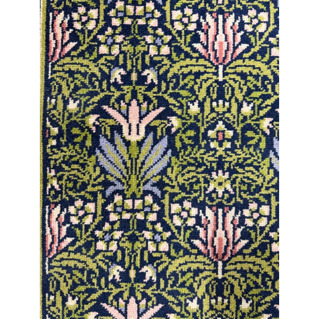 1980s 1980s Limited Edition William Morris “The Lily” Rug 2'3" X 4'6" For Sale - Image 5 of 7