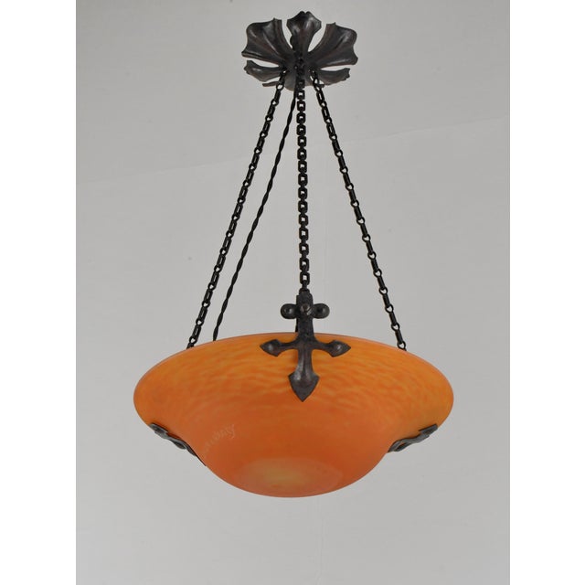 Metal Daum & Majorelle French Art Deco Pendant Light 1920s - Orange Glass & Wrought Iron For Sale - Image 7 of 13