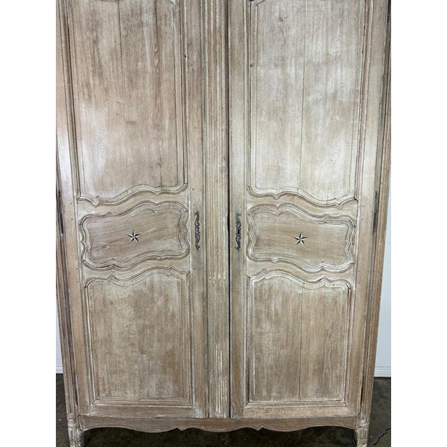 French Provincial French Provincial Star-Inlaid Armoire, 18th-Century For Sale - Image 3 of 18