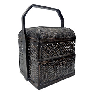 Chinese Export Black Lacquer Wedding Basket With Bentwood Handle 13" For Sale