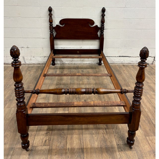 Vintage Wheeler-Okell Twin Size Four Poster Pineapple Pinecone Finial Bed For Sale In Kansas City - Image 6 of 13