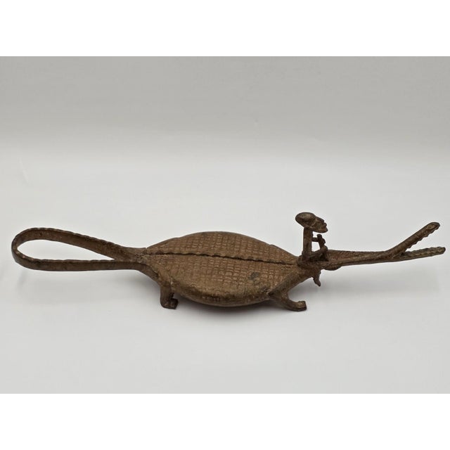 1950s Rare African Senufo Bronze Crocodile with Rider Ritual Oracle Figure Lost Wax For Sale - Image 10 of 18