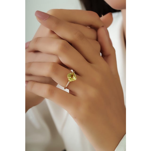 Modern Glam 2.04ct Lemon Topaz Diamond Clover Cocktail Ring in 14k Gold Size 4 For Sale - Image 10 of 14