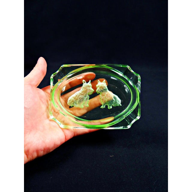 Art Deco Style Ashtray in Uraline Glass, 1950s For Sale - Image 3 of 8
