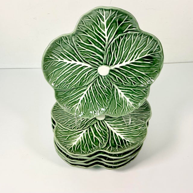 1990s Vintage Hollywood Regency Boho Chic Majolica Cabbage Ware Dinner Plates - Set of 6. For Sale - Image 11 of 14