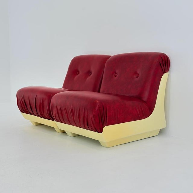 Mid-Century Space Age Lounge Chair in Red Leather & Fiberglass Shell, Germany, 1970s For Sale - Image 11 of 18
