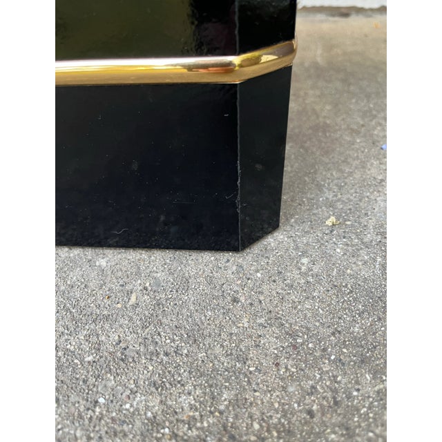 1980s Postmodern Side Tables With Mirror Top & Black Laquered Pedestal Base For Sale - Image 11 of 12