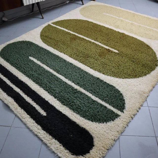 Vintage Space Age Geometric Wool Rug, 1970s For Sale - Image 4 of 5