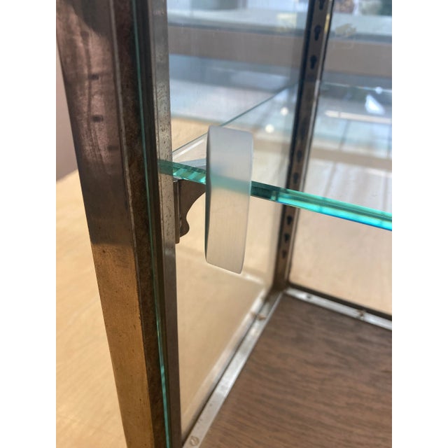 Small French Exhibition Showcase from Siegel For Sale - Image 12 of 15