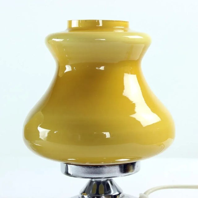 Table Lamps in Cream Opaline & Chrome, Bulgaria, 1960s, Set of 2 For Sale - Image 7 of 13