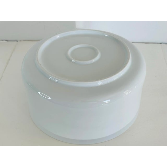 1980s 1980s White Ceramic Covered Soup Tureen With Ladle For Sale - Image 5 of 6