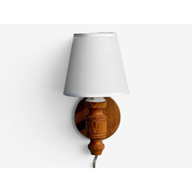 Mid-Century Modern Frits Lindgren, Swedish Modern, Wall Sconce, Pine, Sweden, 1960s For Sale - Image 3 of 10