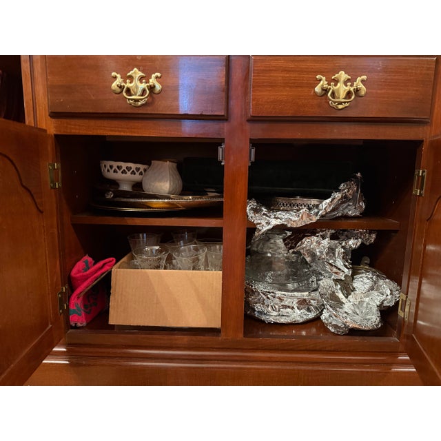 Wood 1980s Traditional Cherry Buffet Server For Sale - Image 7 of 9