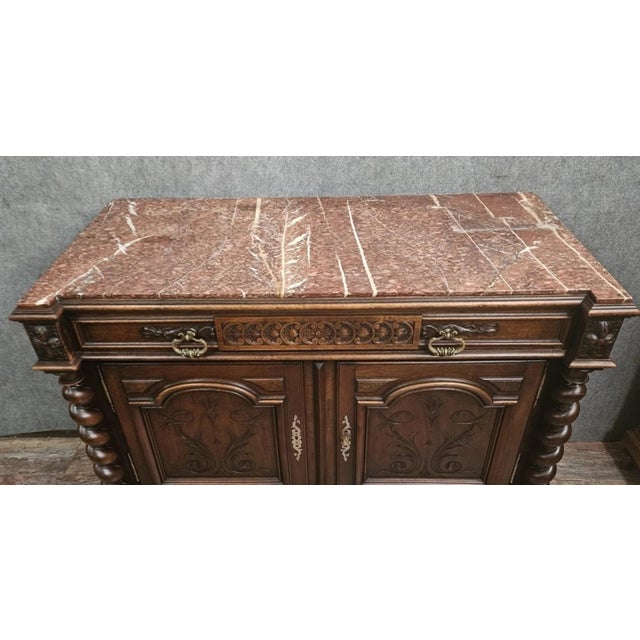 Solid walnut chest of drawers with marble top – Renaissance/Neo-Renaissance style This magnificent antique chest of...