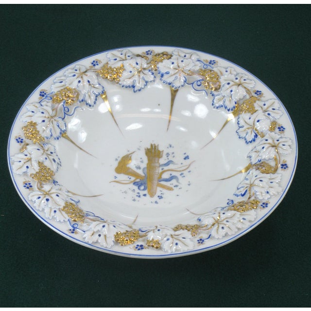 Mid 19th Century KPM Porcelain Neoclassical Bow & Arrow, Grapes & Leaves Bowl, Hand Painted Gold & Blue Accented For Sale - Image 10 of 14