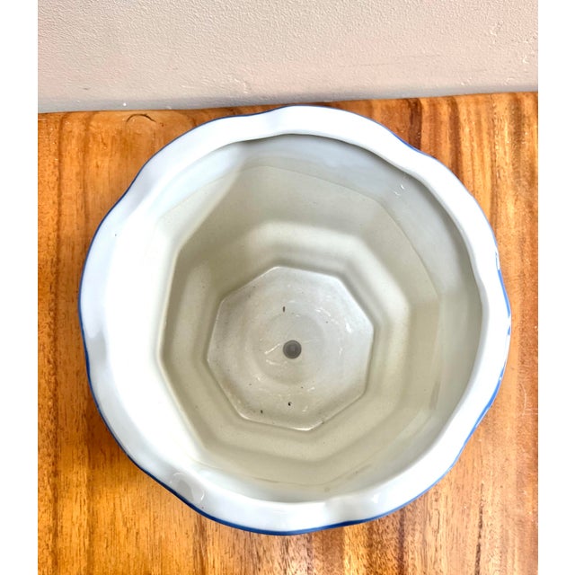 Blue and White Chinoiserie Ceramic Medium Size Cachepot For Sale - Image 4 of 5