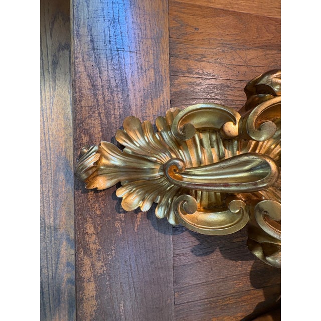 Rococo Pair of 19th Century Italian Giltwood Wall Brackets For Sale - Image 3 of 10