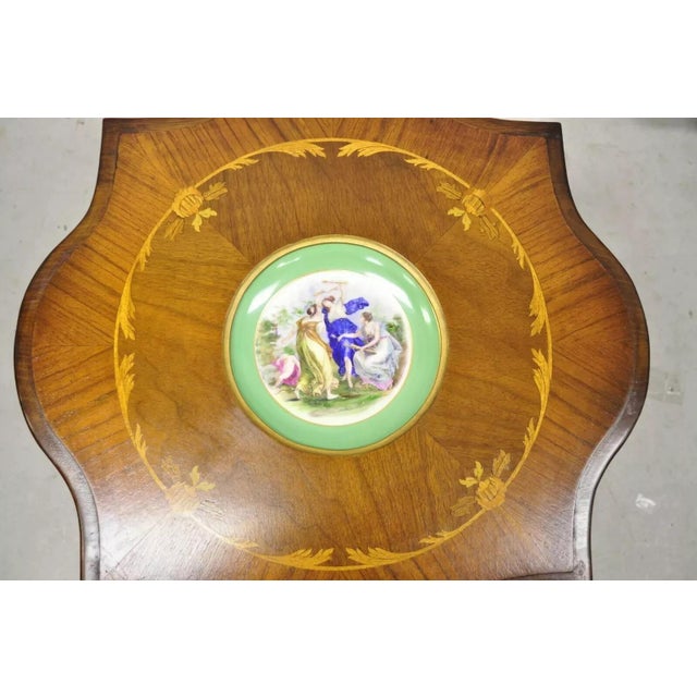 Antique French Louis XV Walnut Coffee Table W/ Angelica Kauffman Porcelain Dish For Sale In Philadelphia - Image 6 of 11