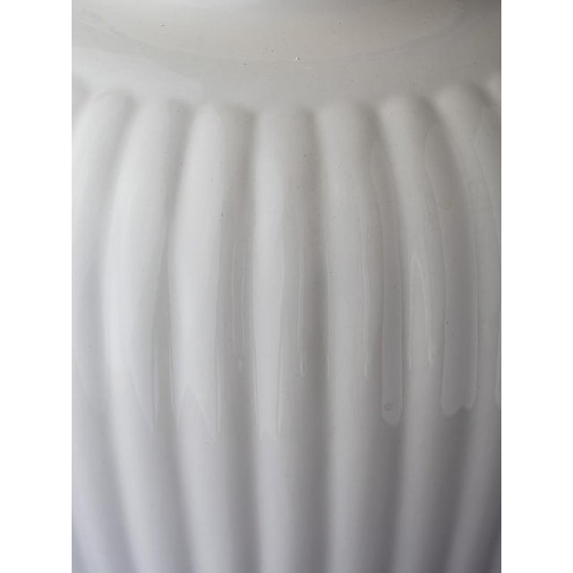 Metal Maximalist Delft Table Lamp with New House of Hackney Floral Lampshade For Sale - Image 7 of 14