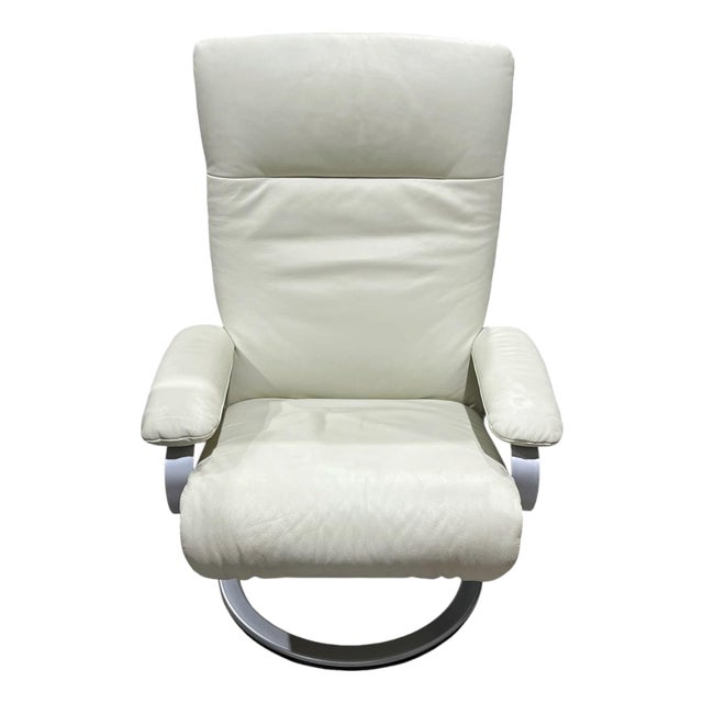 1970s Lafer Kiri Recliner. White Leather For Sale