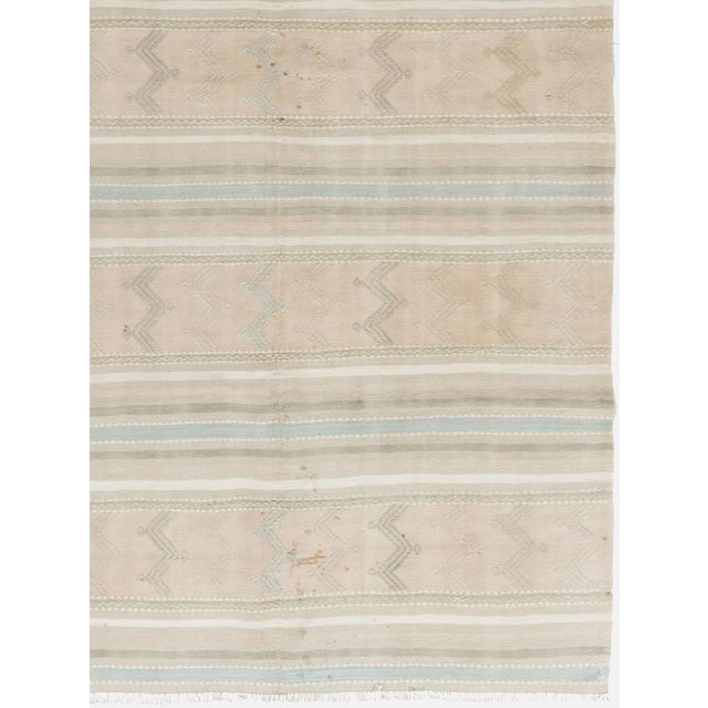 Vintage Circa 1940 Turkish Kilim Flatweave Rug 4ft 9in X 8ft 9in For Sale In New York - Image 6 of 8