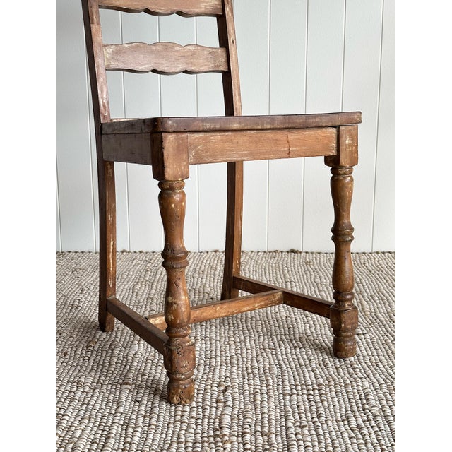 Early 20th Century Antique Ladderback Scalloped Dining Chairs, Pair For Sale - Image 5 of 14