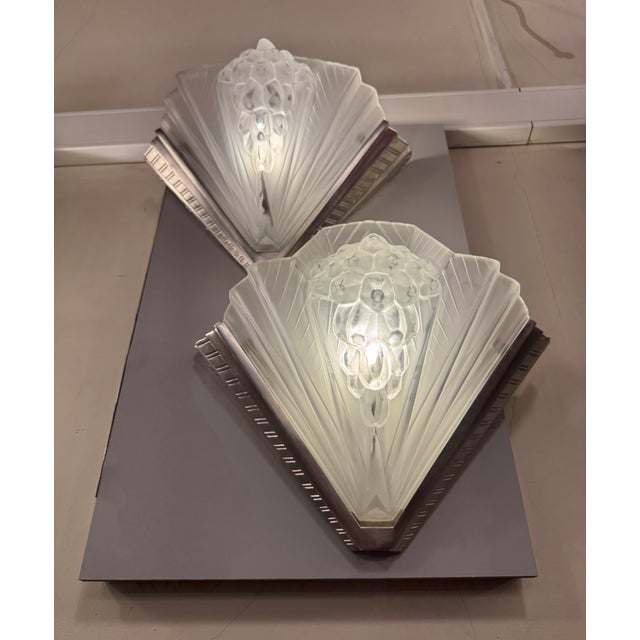 1930s Art Deco Wall Sconces in Nickel-Plated Bronze from Petitot, 1930, Set of 2 For Sale - Image 5 of 13