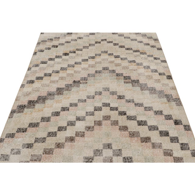 Art Deco Vintage Distresssed Zeki Müren Rug With Geometric Patterns Rug & Kilim For Sale - Image 3 of 7
