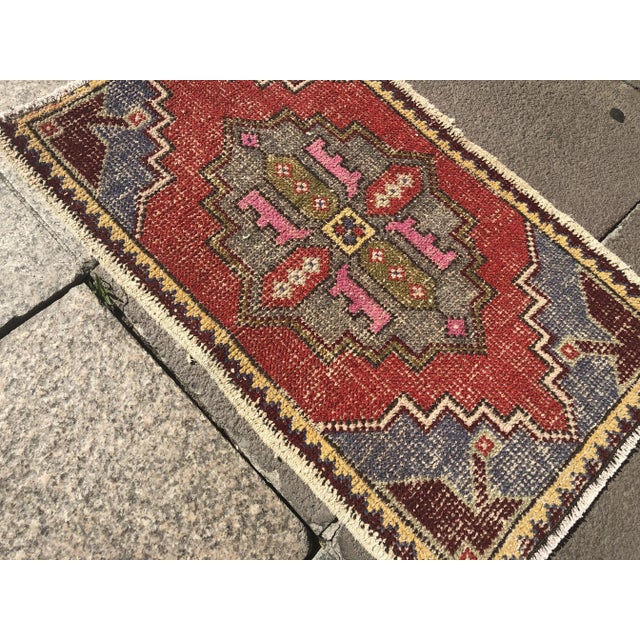 1960s Vintage Handmade Tribal Rug- 1′7″ × 2′7″ For Sale - Image 5 of 6