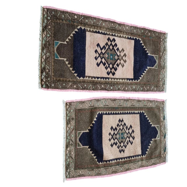 Mid-Century Modern 1970s OushakÙ Hand-Knotted Turkish Rug - a Pair For Sale - Image 3 of 7