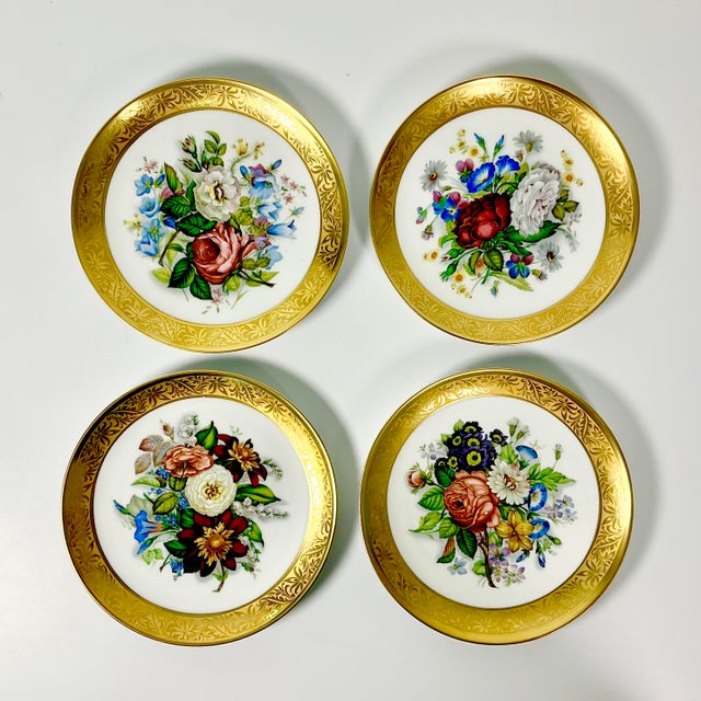 Hollywood Regency 1980s Vintage Hollywood Regency Italian Horchow Flora Botanical Wall Plates - Set of 4. For Sale - Image 3 of 10