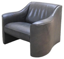 Example of Matteo Grassi Club Chairs