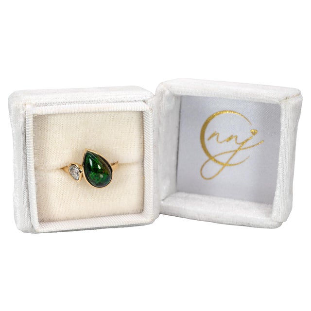 Modern 2.5cts Black Opal Ring With Natural Diamond Accents: Solid 14k Gold, Size 6.75 For Sale - Image 3 of 9