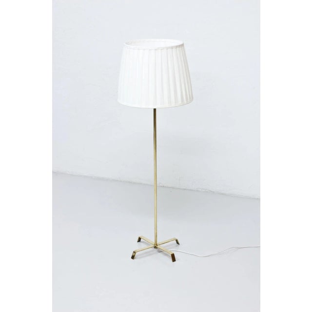 Mid-Century Modern Swedish Brass Floor Lamp from Böhlmarks, 1940s For Sale - Image 3 of 12