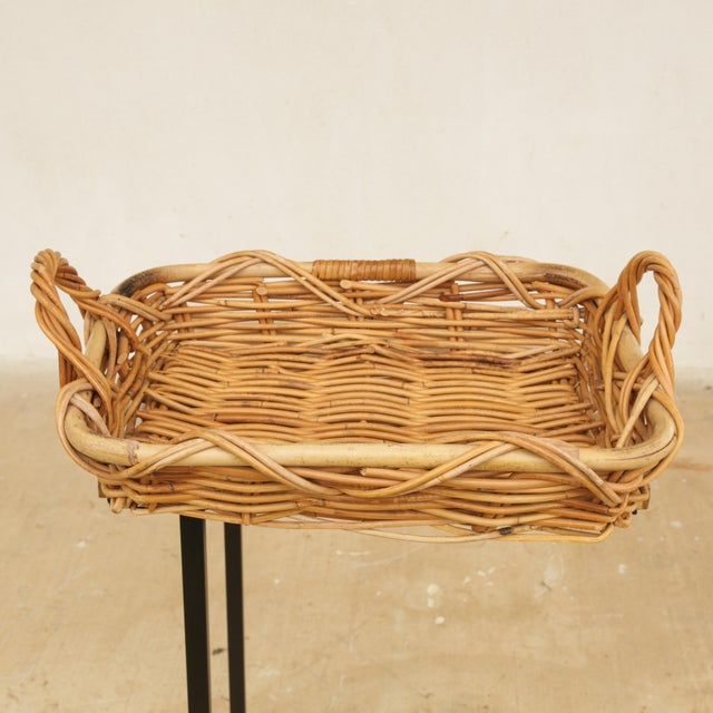 Mid-Century Chunky Rectangular Wicker Bread Basket With Handles For Sale - Image 16 of 18