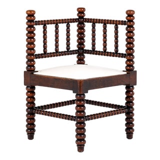 Bobbin Corner Chair in Oak For Sale