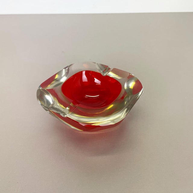 1970s Murano Glass Faceted Sommerso Ashtray, Italy, 1970s For Sale - Image 5 of 18