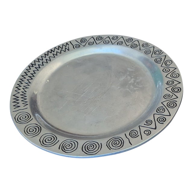 90's Wilton Armetale Reggae Pattern Round Large Serving Plate For Sale