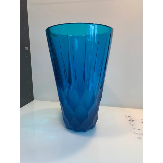 Impressive and rare italian blue cristal handmade cut rare blue handmade florentine italian vase Vase is not painted...