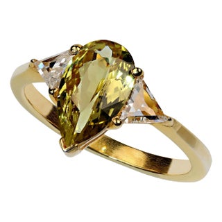 Captivating Chrysoberyl and Diamond in Gold Rhodium on Sterling Silver Ring Size 8 For Sale