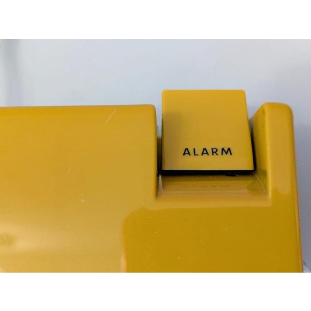 Black Model 401 C Roll Alarm Clock from Sankio, 1970s For Sale - Image 8 of 17