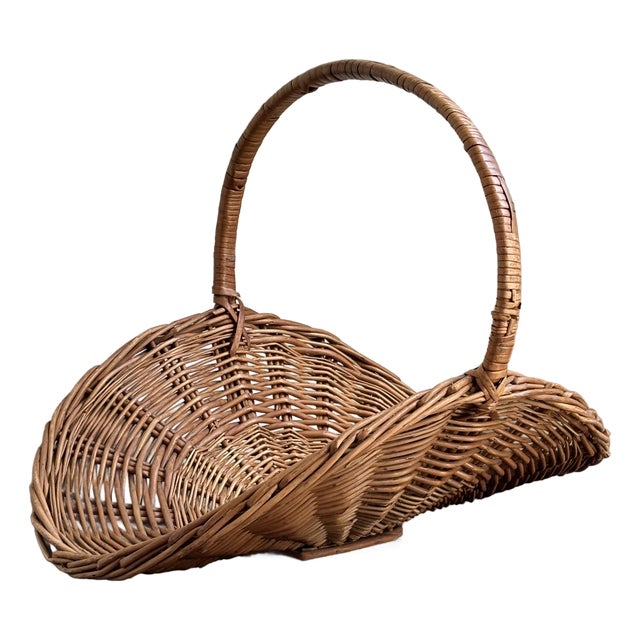 Vintage Rustic European-Style Flower Gathering Basket For Sale