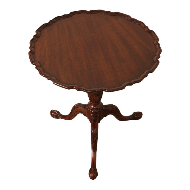 Henkel Harris Chippendale Style Mahogany Tilt Top Pie Crust Table For Sale
