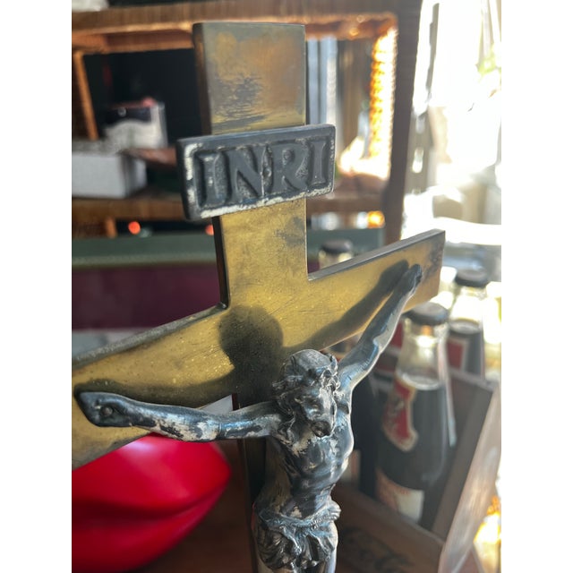 1970s Large Heavy Brass Crucifix For Sale In Atlanta - Image 6 of 12