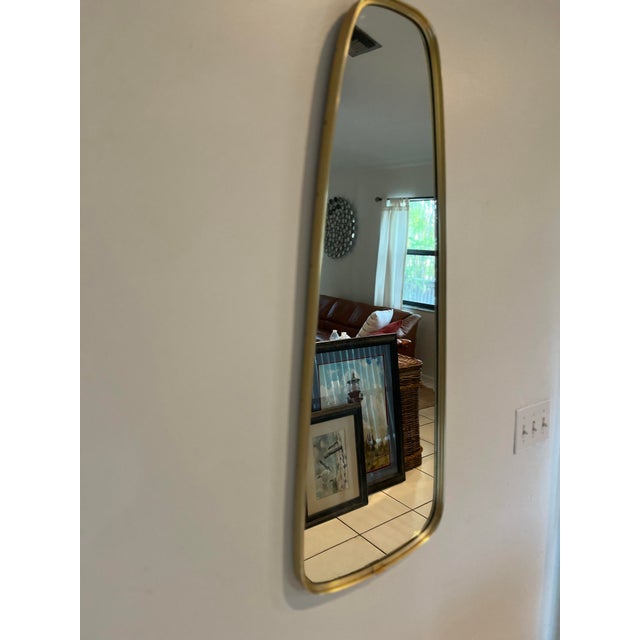 1970s Vintage Mid-Century Modern Organic Brass Teardrop Wall Mirror, 1970s For Sale - Image 5 of 12