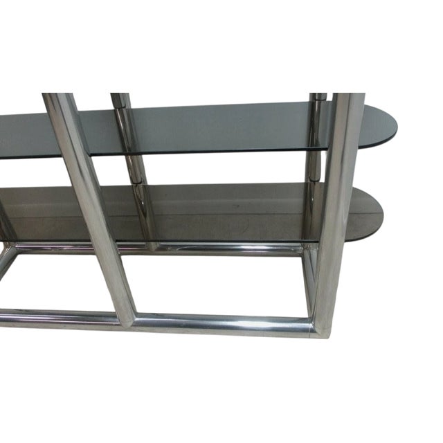 1960s Mid Century Monumental Tubular Aluminum Chrome Etagere Shelf Vintage Display Baughman Style For Sale - Image 5 of 17