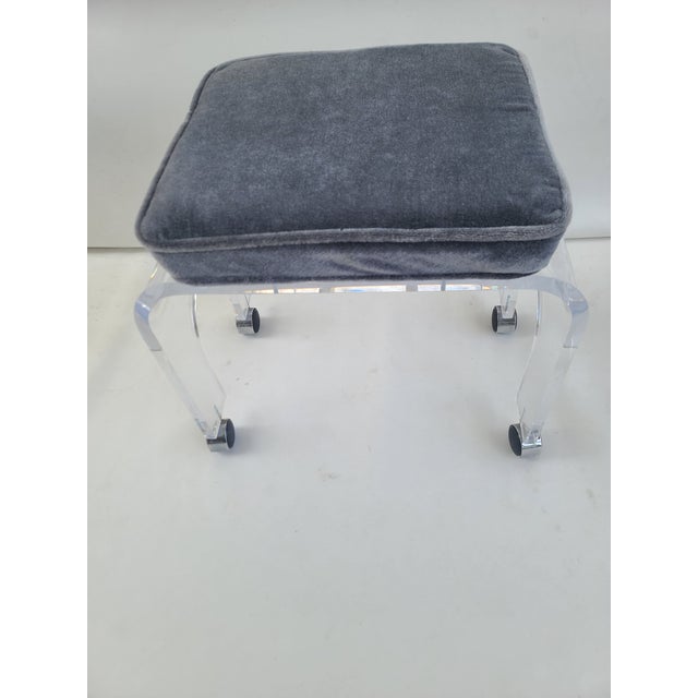 1970s Lucite Waterfall Vanity Stool For Sale - Image 10 of 12